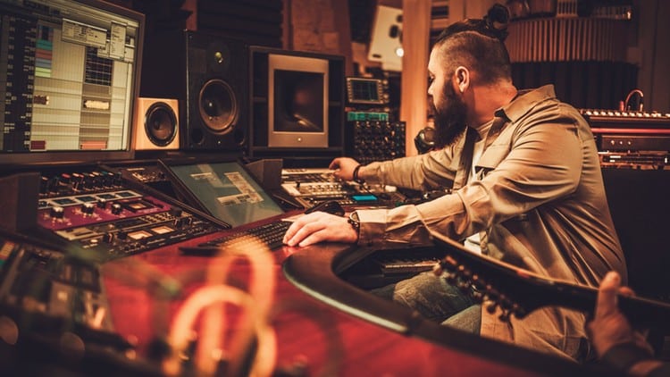 Music Producer Masterclass: Make Electronic Music